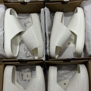 Nike Slides Calm