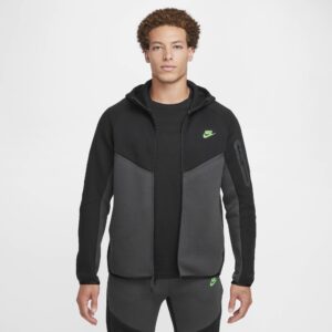 Nike Tech Fleece