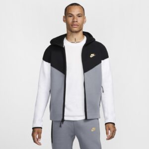 Nike Tech Fleece