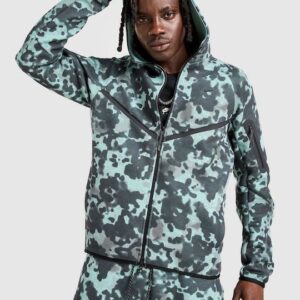 Nike Tech Fleece