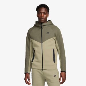 Nike Tech Fleece